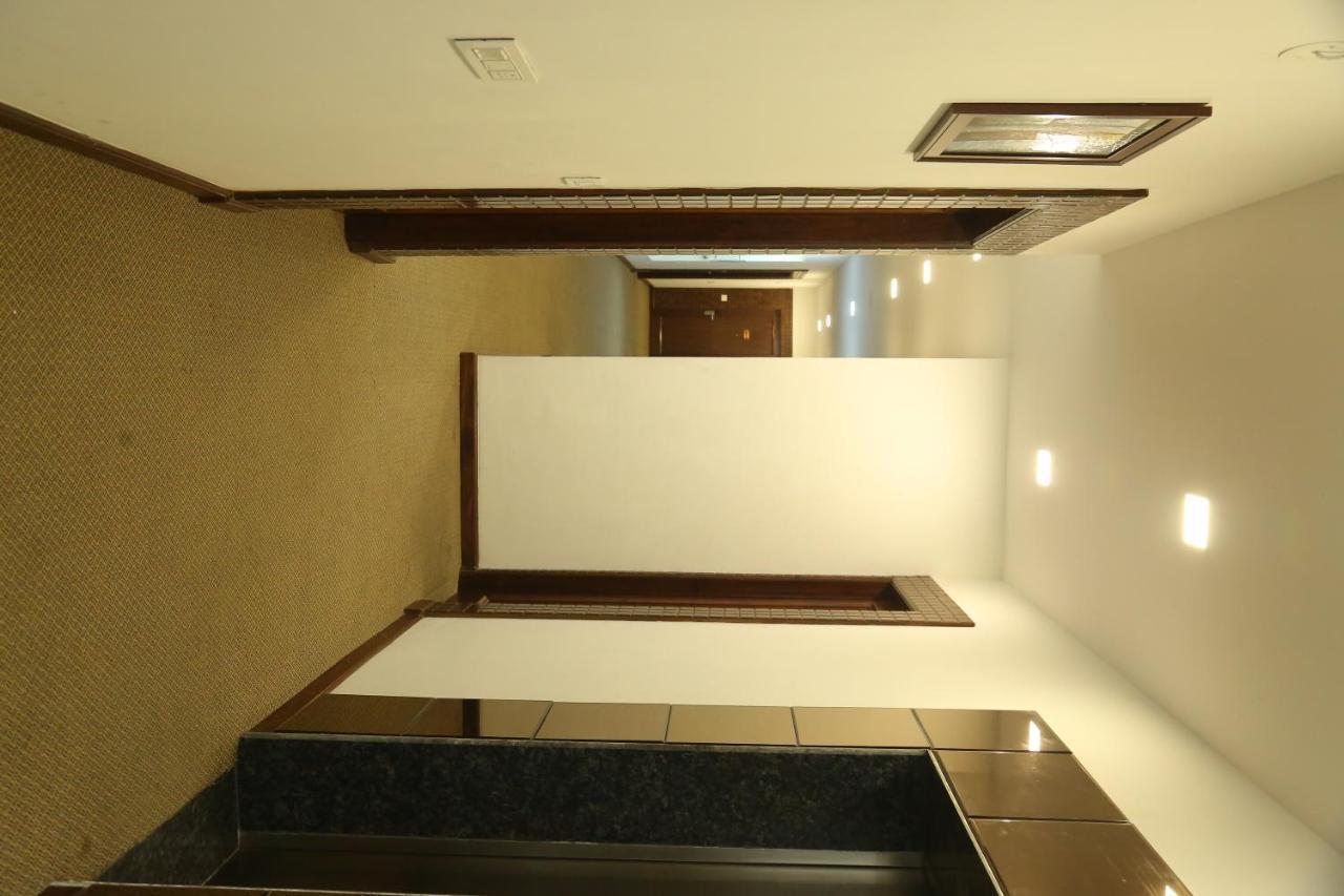 Inter Urban Hotel Rohtak Esterno foto